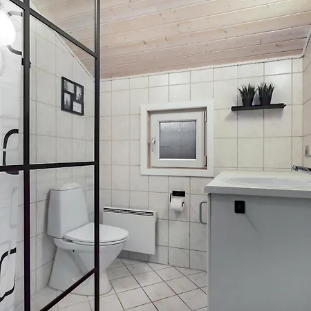 Amazing Home In Toftlund With Wifi